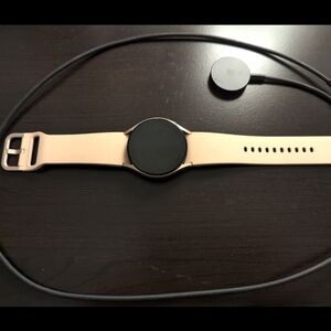 Samsung Galaxy Watch 5 BT 40mm - Pink Gold